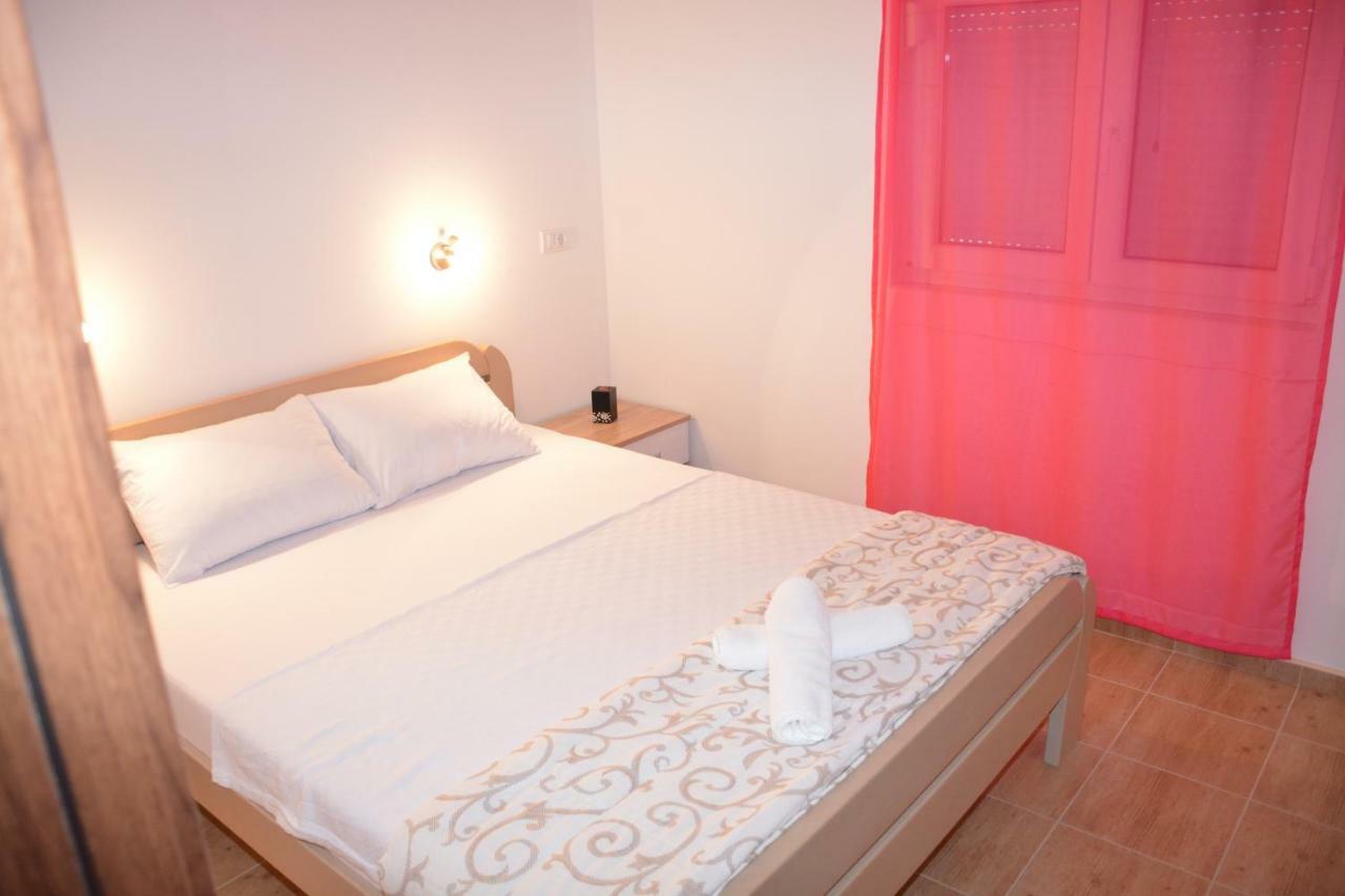 Apartmani Gaga Тиват Экстерьер фото
