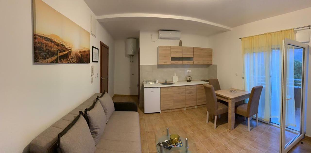 Apartmani Gaga Тиват Экстерьер фото